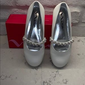 Girls Nina Nataly shoes size 5M